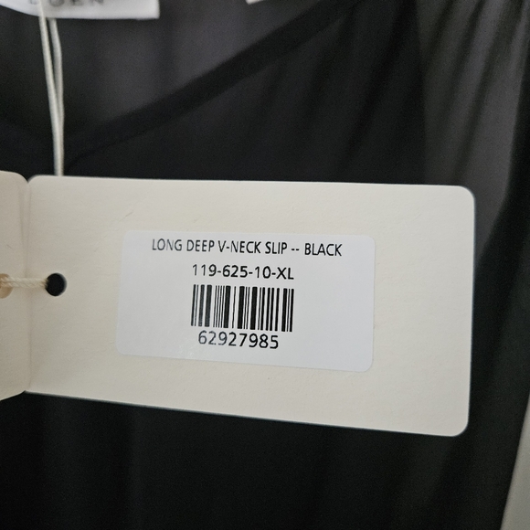 Doen Black Long Deep V Neck Slip Dress NWT - Picture 9 of 10